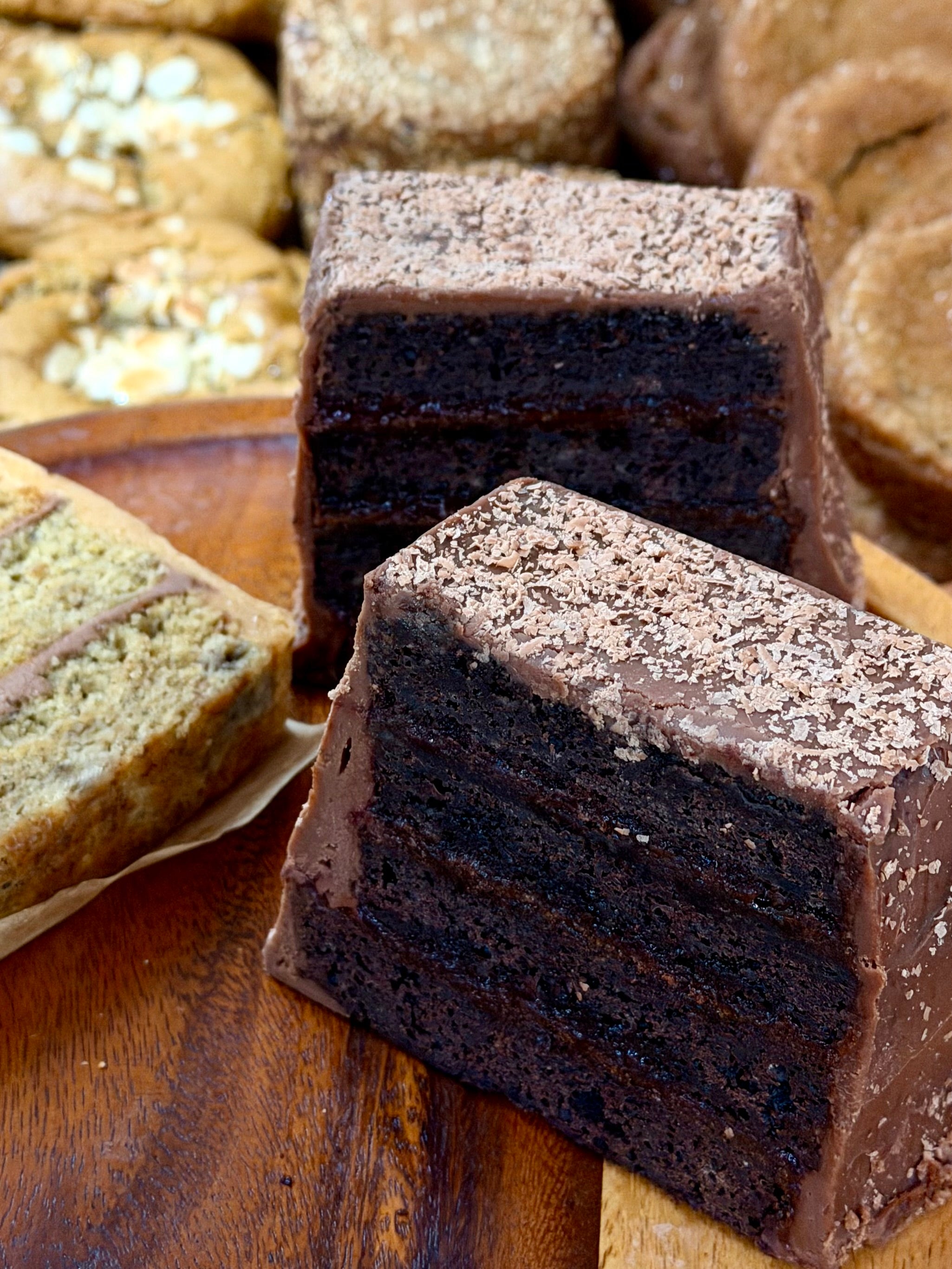 Chocolate Almond Blackberry Cake (Slice)